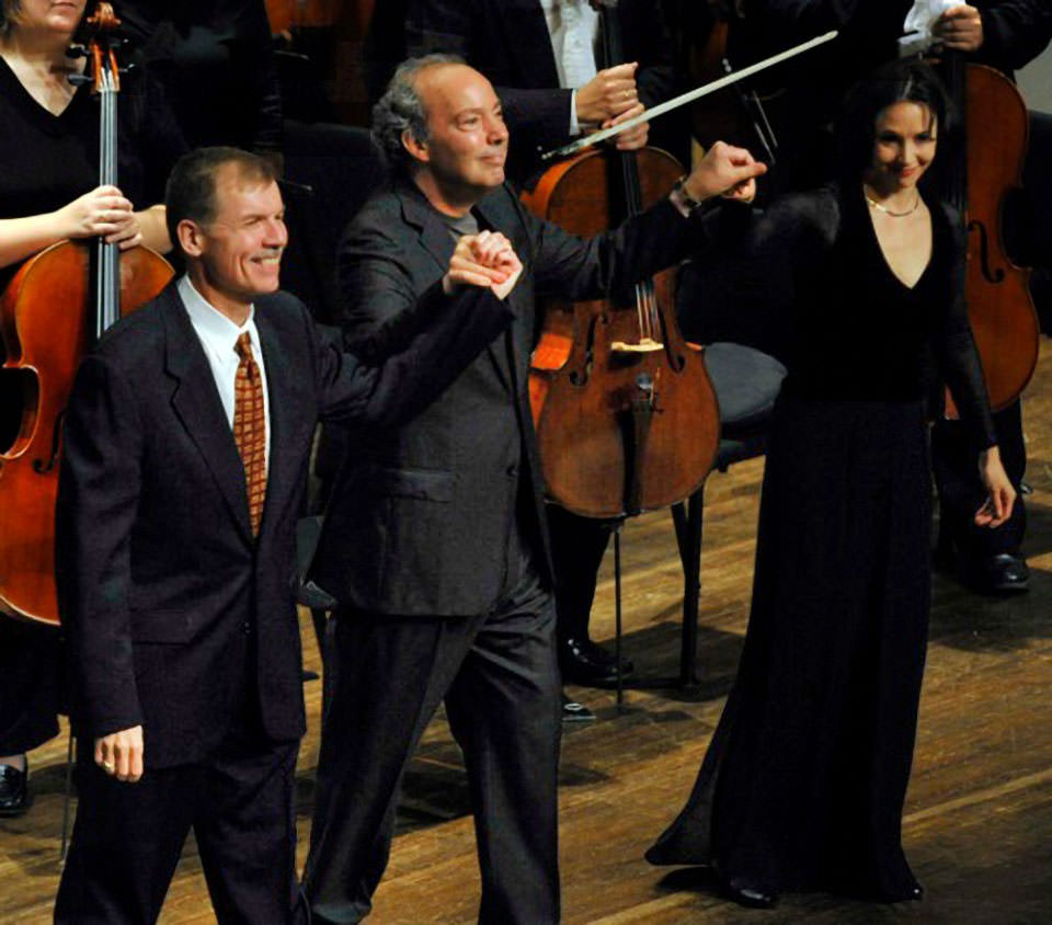 With baritone James Maddalena and conductor Sarah Ioannides, Spartanburg, 2011
